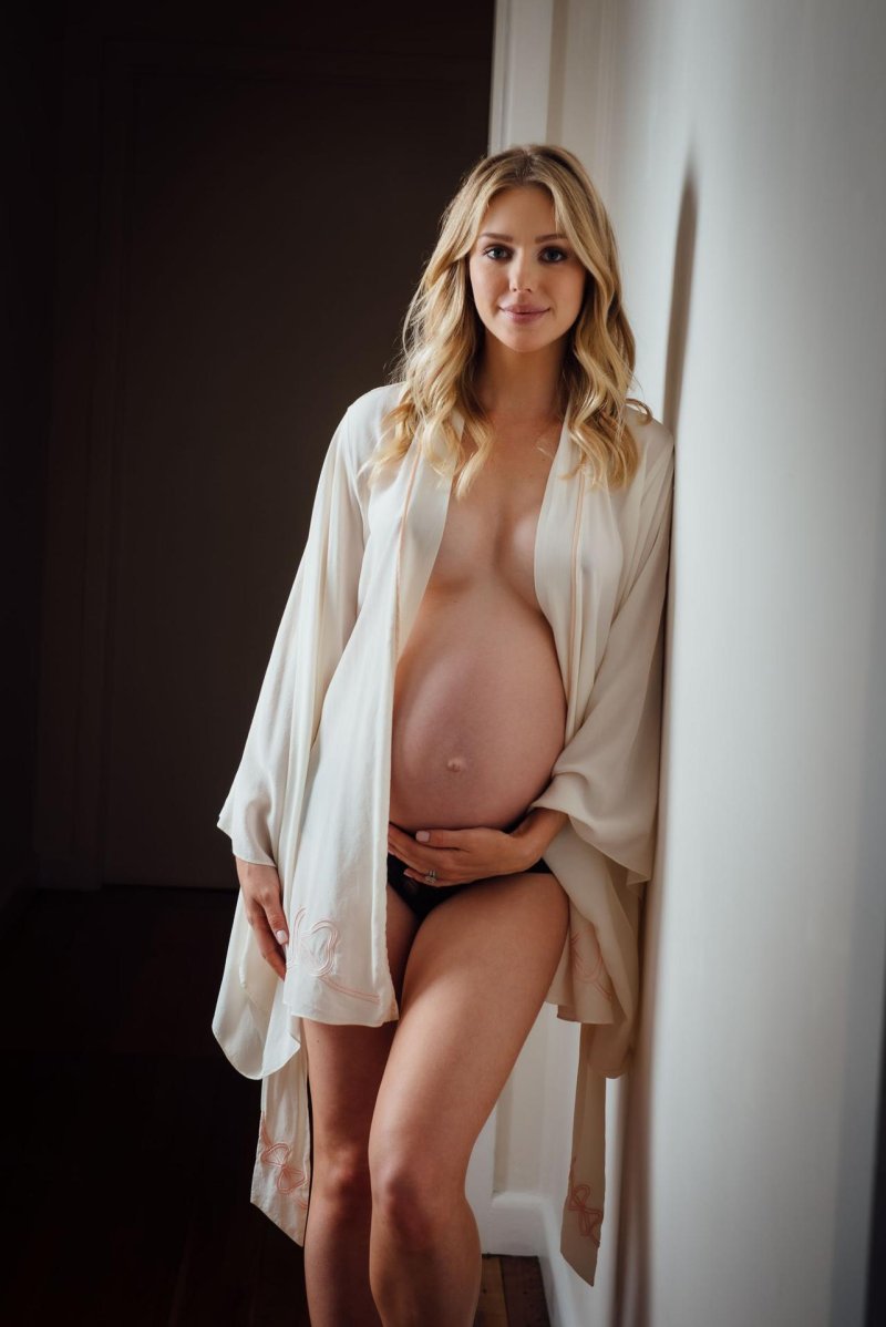 Pregnant photo shoots, Pregnant boudoir, Pregnant