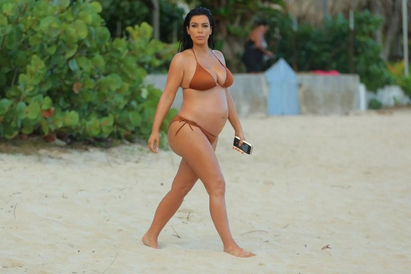 Pregnant Kim Kardashian, Kim Kardashian pregnant, Kim Kardashian pregnant naked
