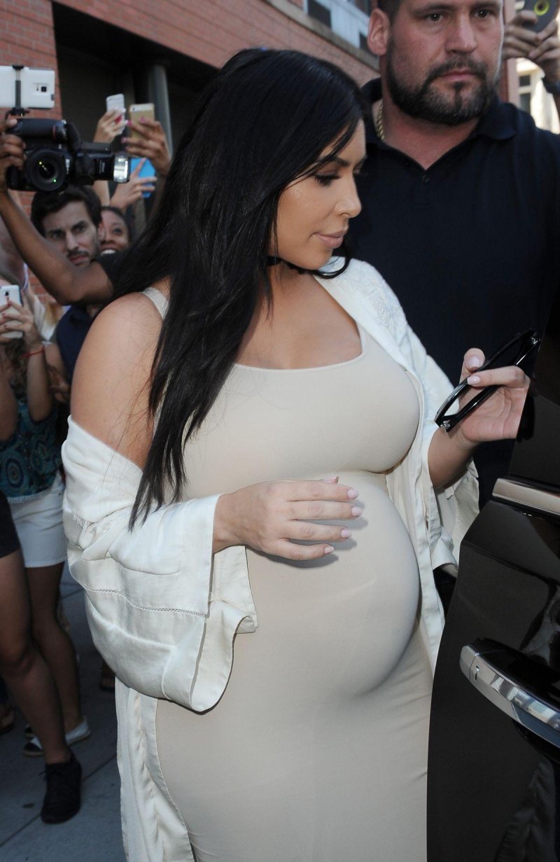 Pregnant Kim Kardashian, Kimberly Kardashian pregnant, Kim kardashian pregnant