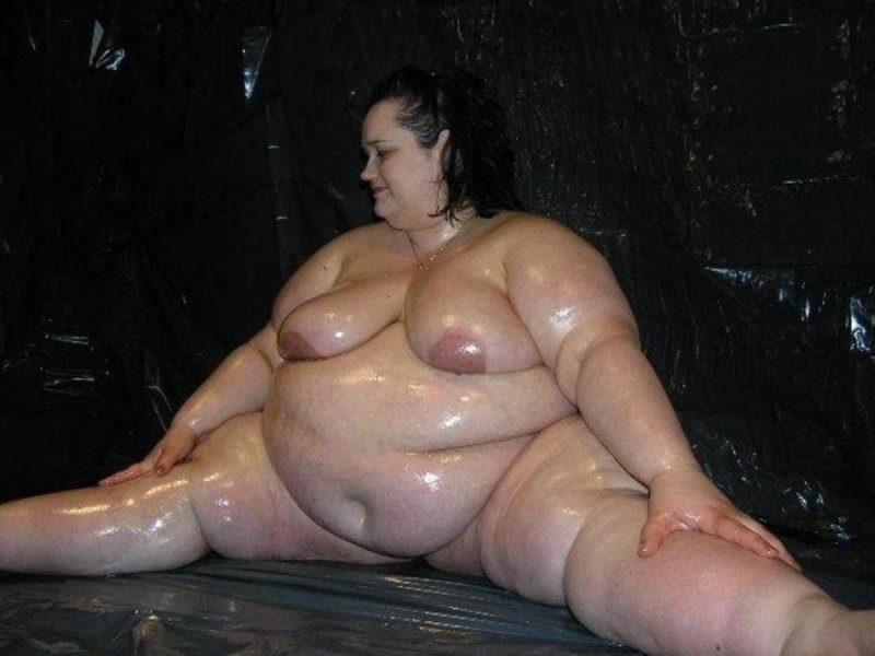 Very thick naked women, Super thick naked women, Thick naked women