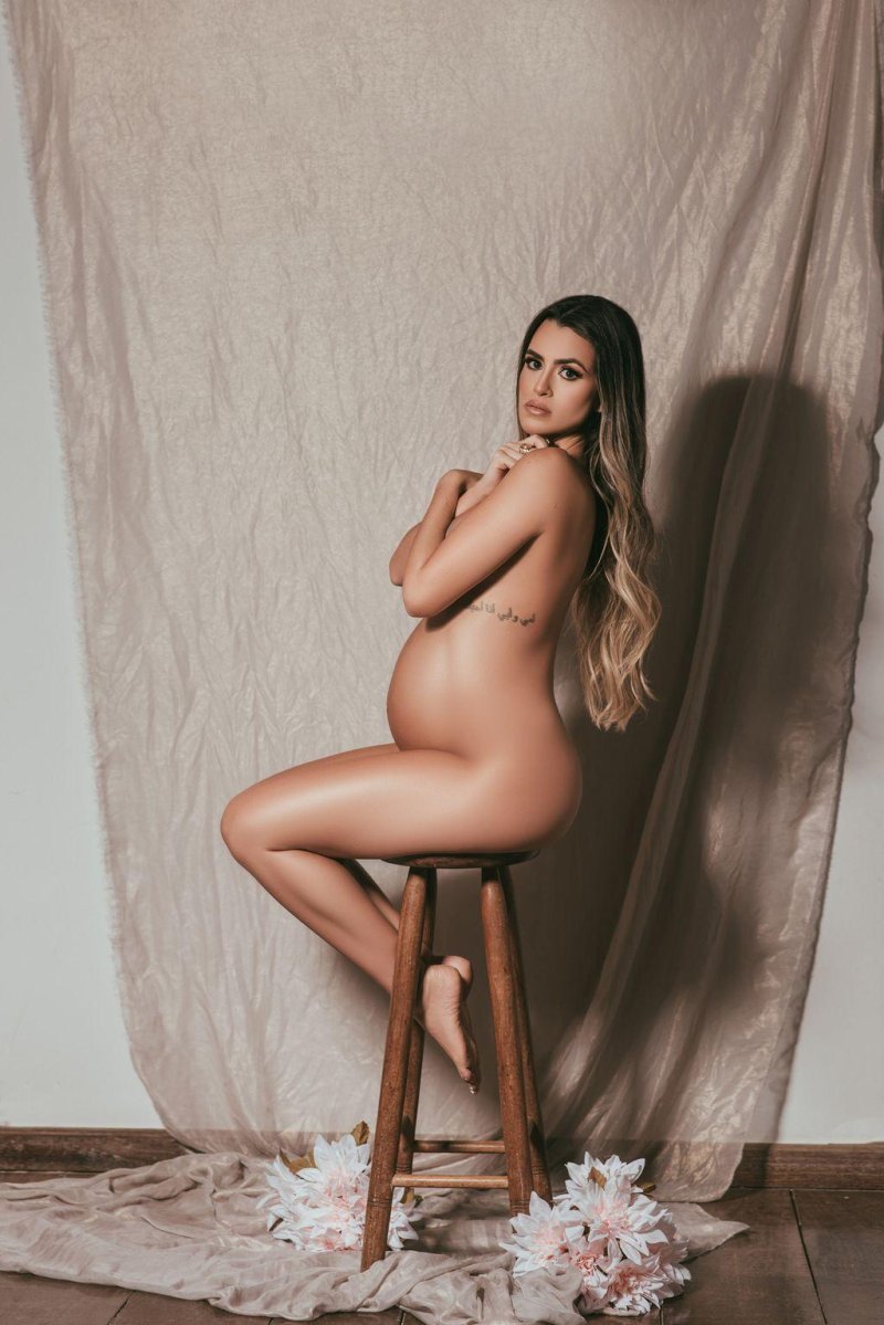 Pregnancy photo sessions, Pregnant photo shoots, Pregnant photo shoot