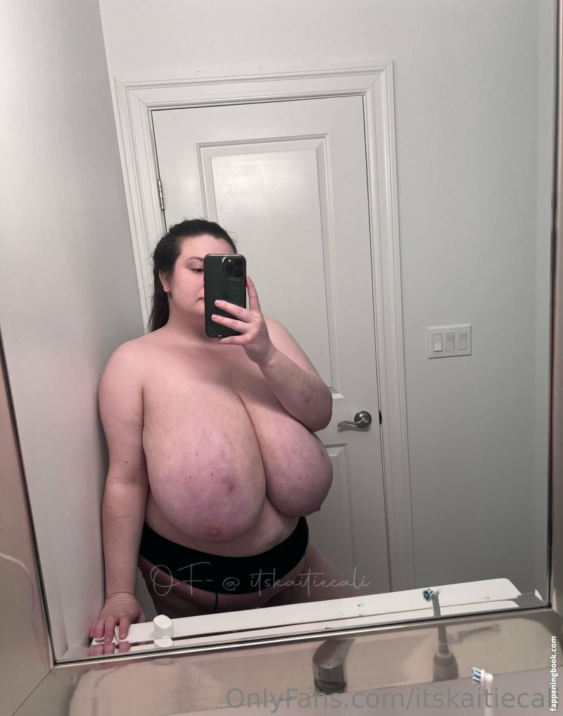 Itskaitiecali Busty Kaitlyn Tits, Kaitie Cali huge boobs, Big breasts of bbw