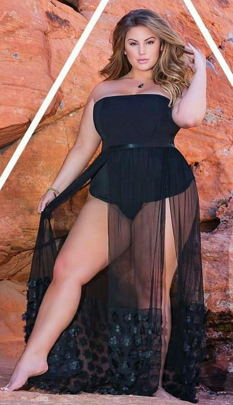 Ashley Alexis Plus Size, Ashley Alexis Model Plus, Ashley Alexis Model plus saz in bikini