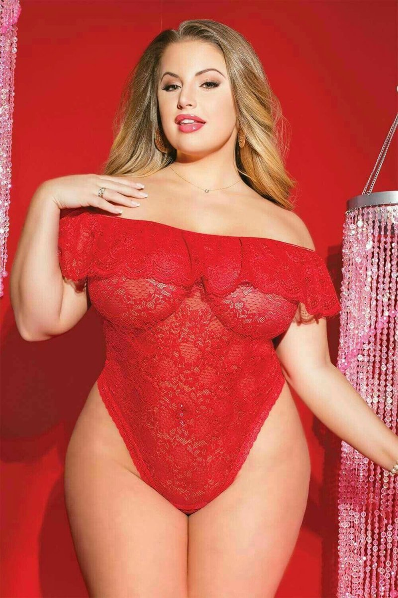 Ashley Alexis Saiz plus, Ashley Alexis Saiz, Ashley Alexis model Plus Size