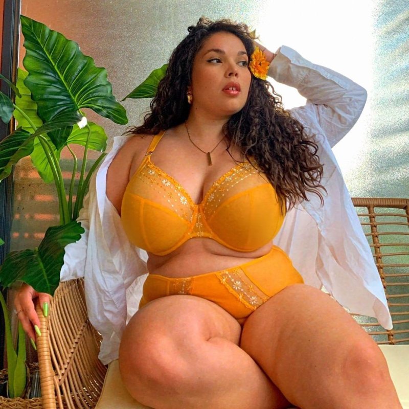 Angelica Oliveira plus saz, Girl, Lush models