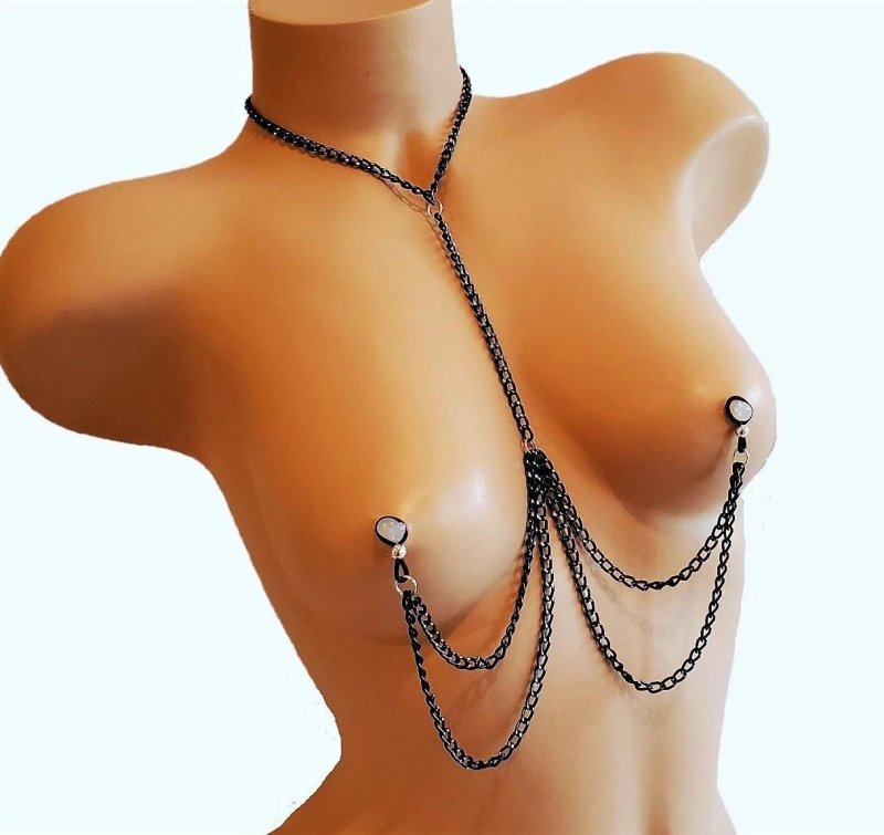 Jewelry for nipples, Piercing nipples chain, A chain on the nipples