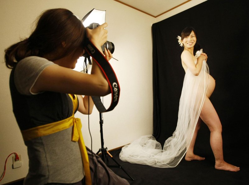 Pregnancy photo shoot, Naked Pregnant Japanese women, Pregnant photo shoots