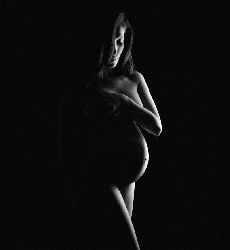 Pregnancy photo shoot, Pregnant photo shoots, Pregnant photo shoot