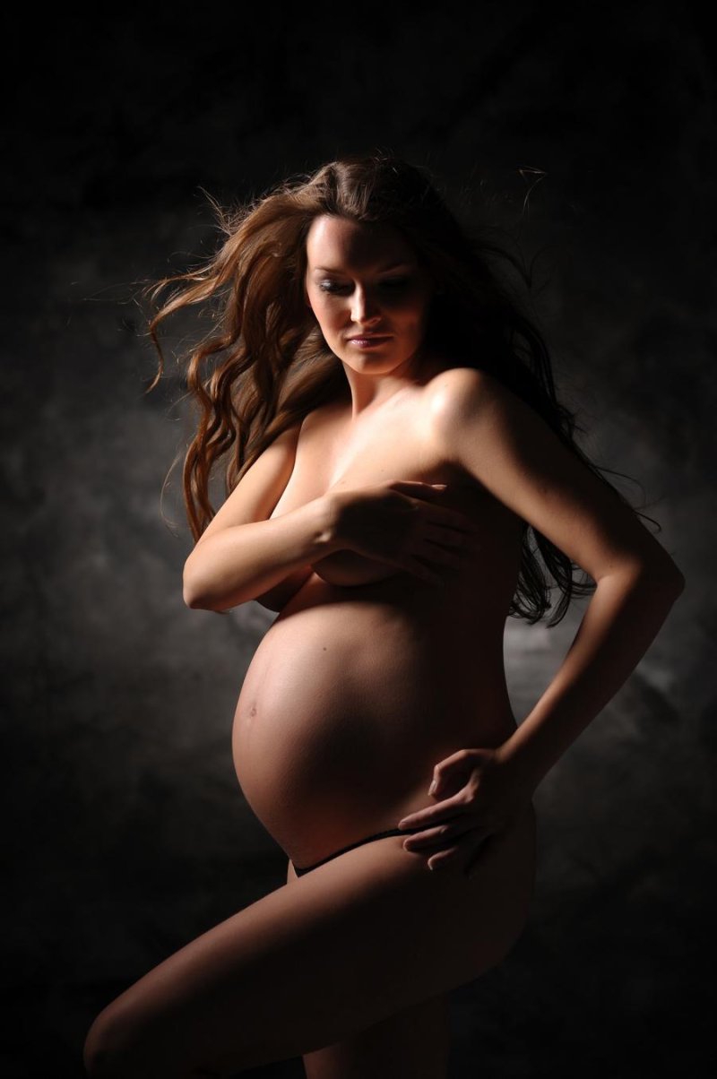 Photo shoots of naked pregnant women, Photo session of a naked pregnant woman, Photo shoots for pregnant women