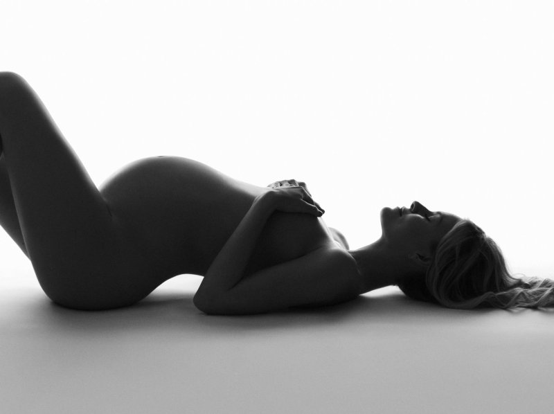 Pregnant photo shoots, Pregnant photo shoot, Photoshoot of pregnant girls