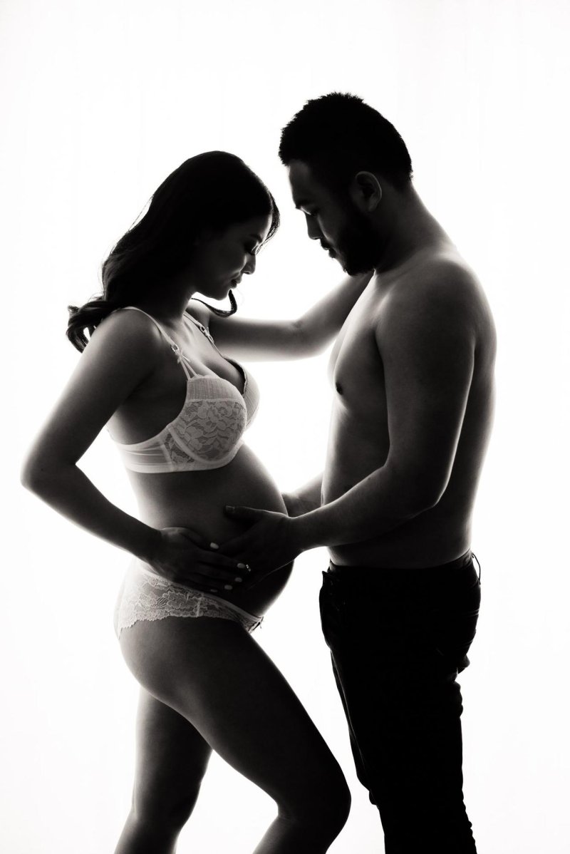 Photoshoot of a couple Pregnancy, Ideas for a photo shoot of pregnant women with her husband, Pregnant photo shoots