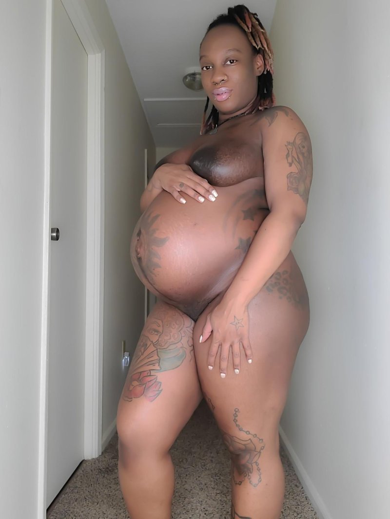 Naked pregnant black women, Pregnant dark -skinned, Pregnant women with big boobs