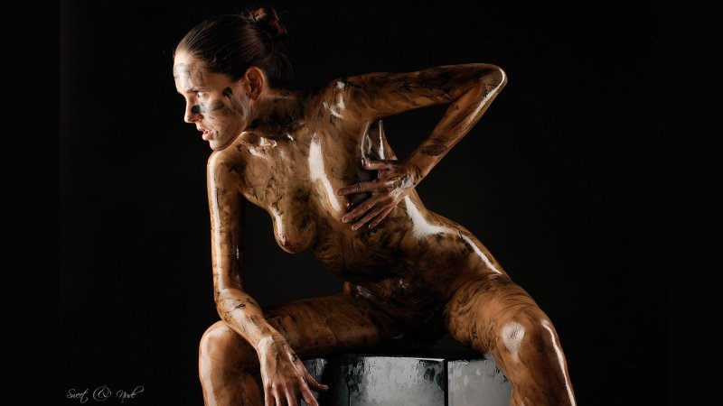Naked dirty girl, Naked girl in mud, Girl in Chocolate