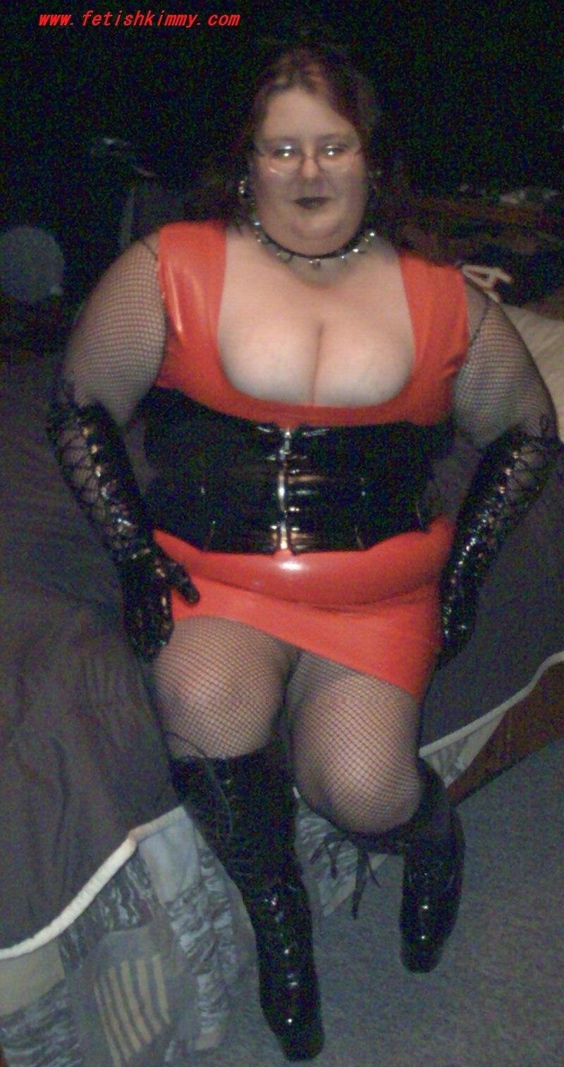 Fat woman in a latex suit, Bbw Rubber FetishRaravplellomes, Mature bbw in latex