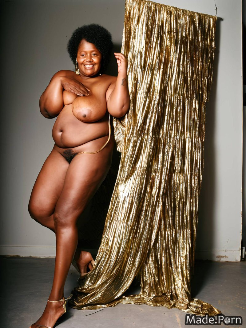 A woman who, Naked old black women, Fatuel
