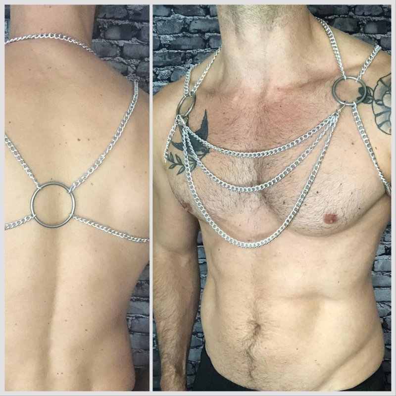 A chain on the chest, Chain on the body of bodychain, Body chain