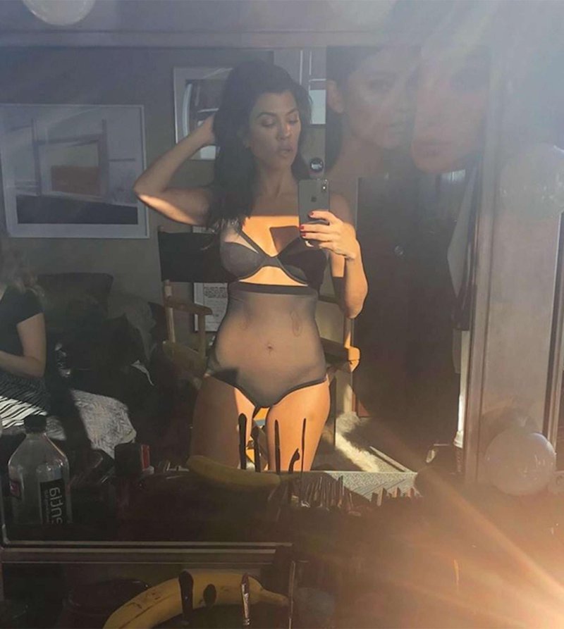 Courtney Kardashian in Nizhny, Courtney Kardashian Selfie, Courtney Kardashian