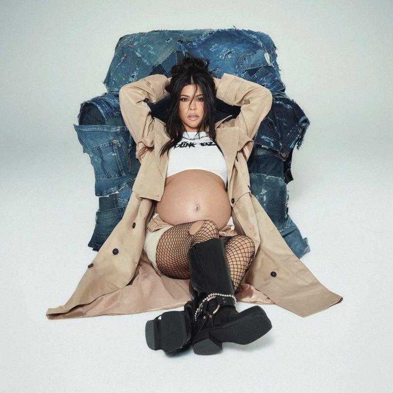 Kourtney kardashian, Kimberly kardashian, Courtney Kardashian