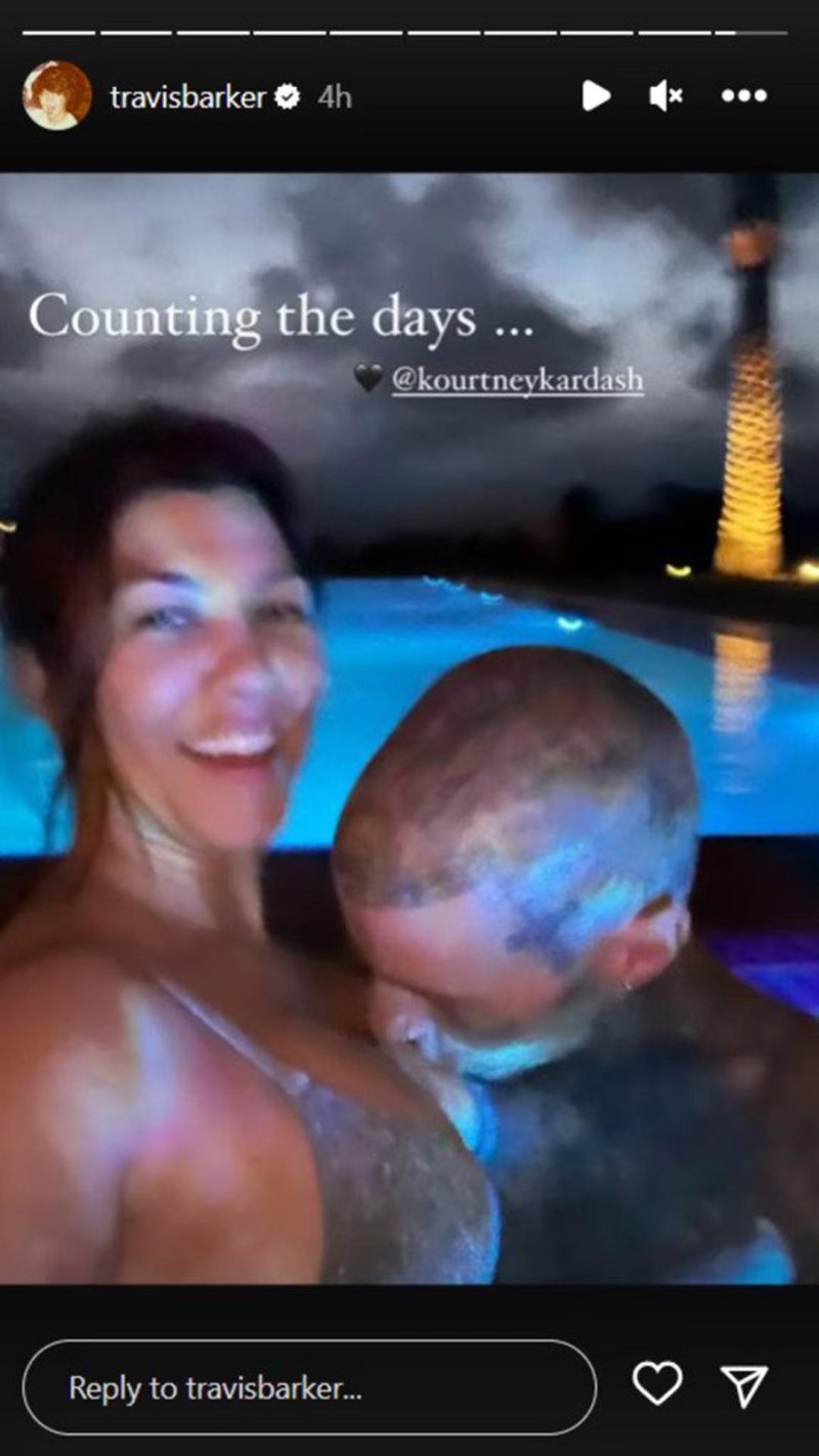 Courtney Kardashian and Travis Barker, Courtney Kardashian, Kourtney kardashian