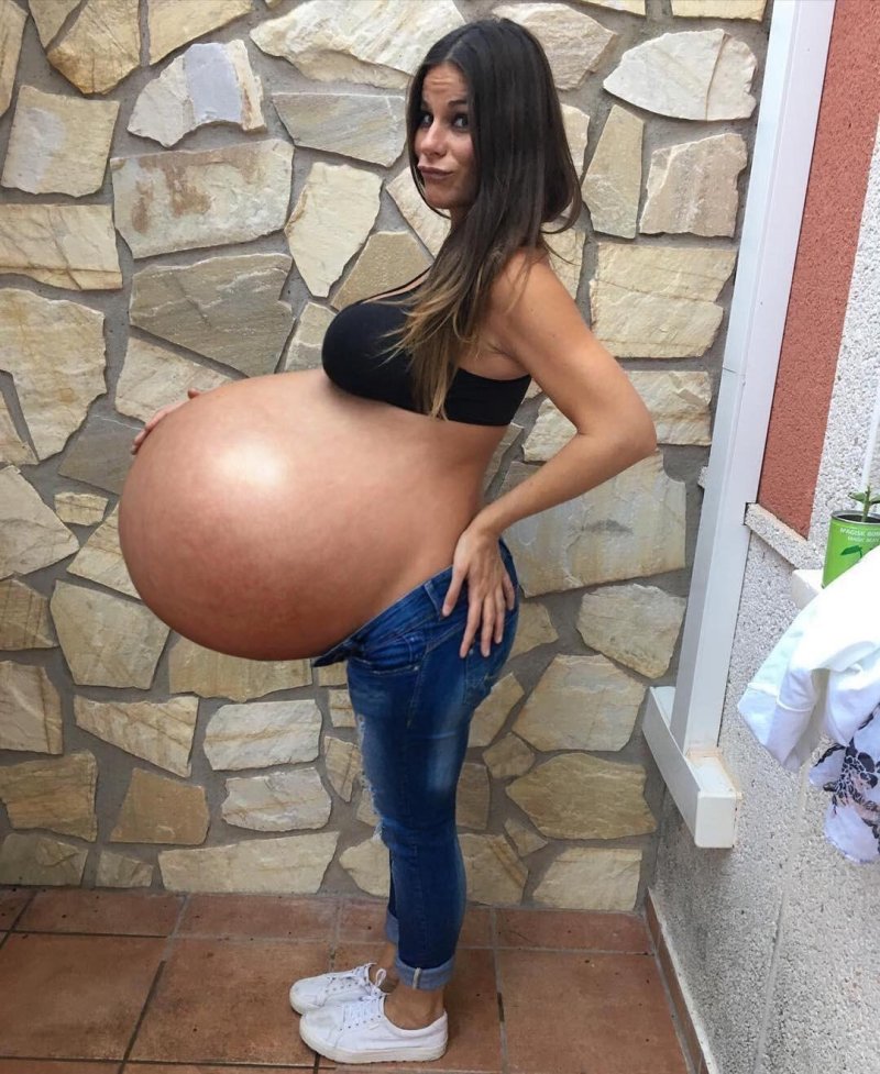 The largest pregnant belly in world, Pregnant with a huge belly, Girls with big stomachs