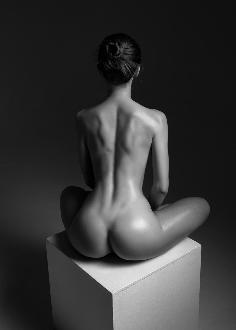 Nude photo shoots, Girl nude, In the style of nude
