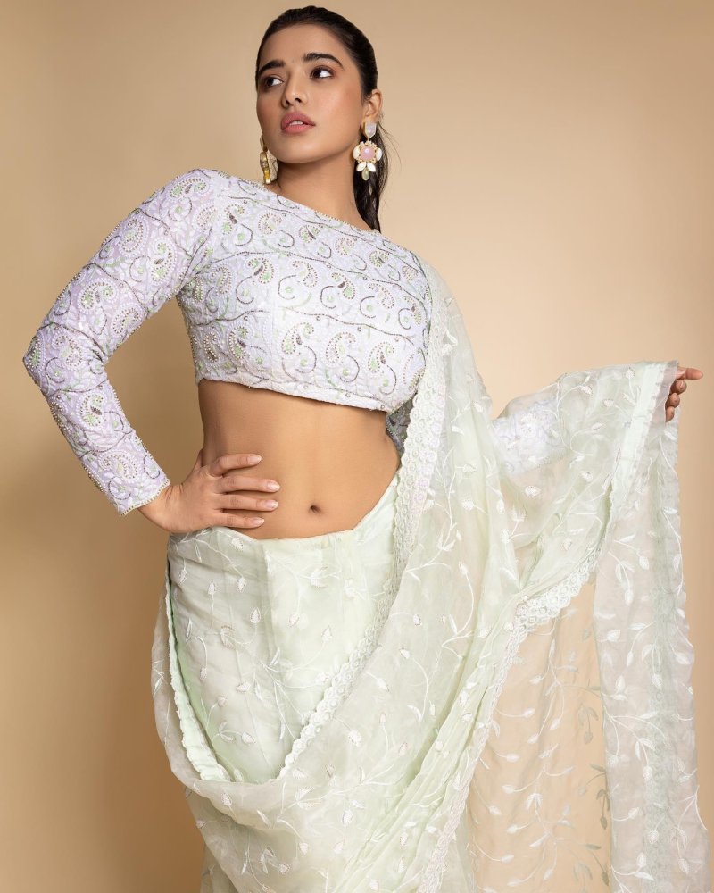 Ketika sharma, Ketika sharma hot, Indian dresses