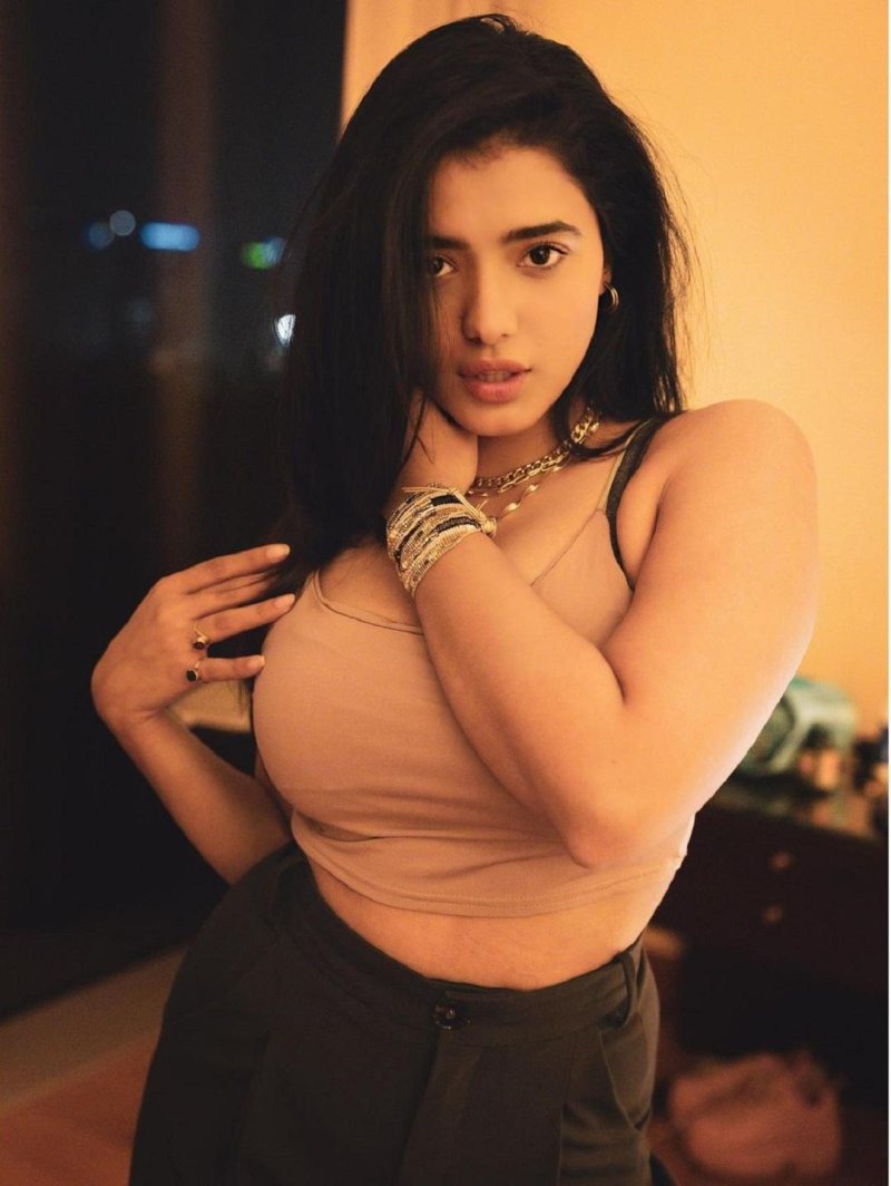Katika Charm, Ketika sharma, Ketika sharma hot