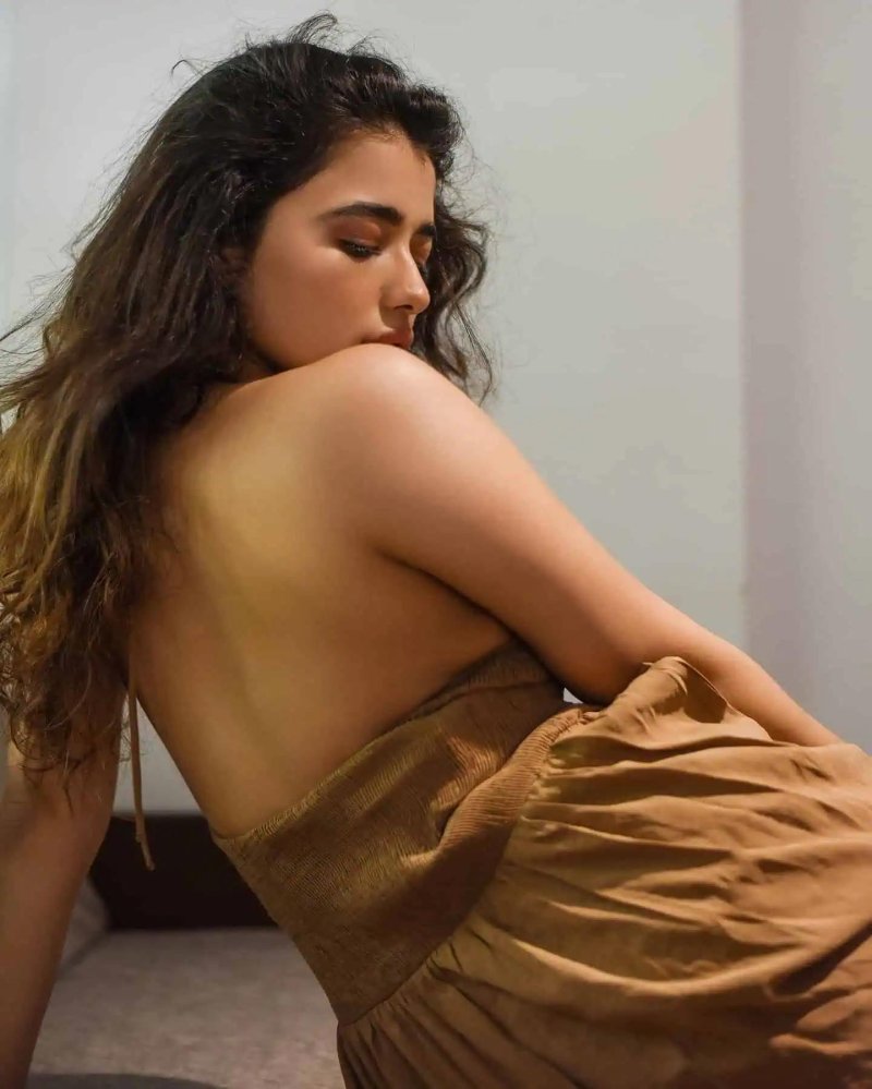 Ketika sharma, Ketika sharma hot, Sarah Ali Khan