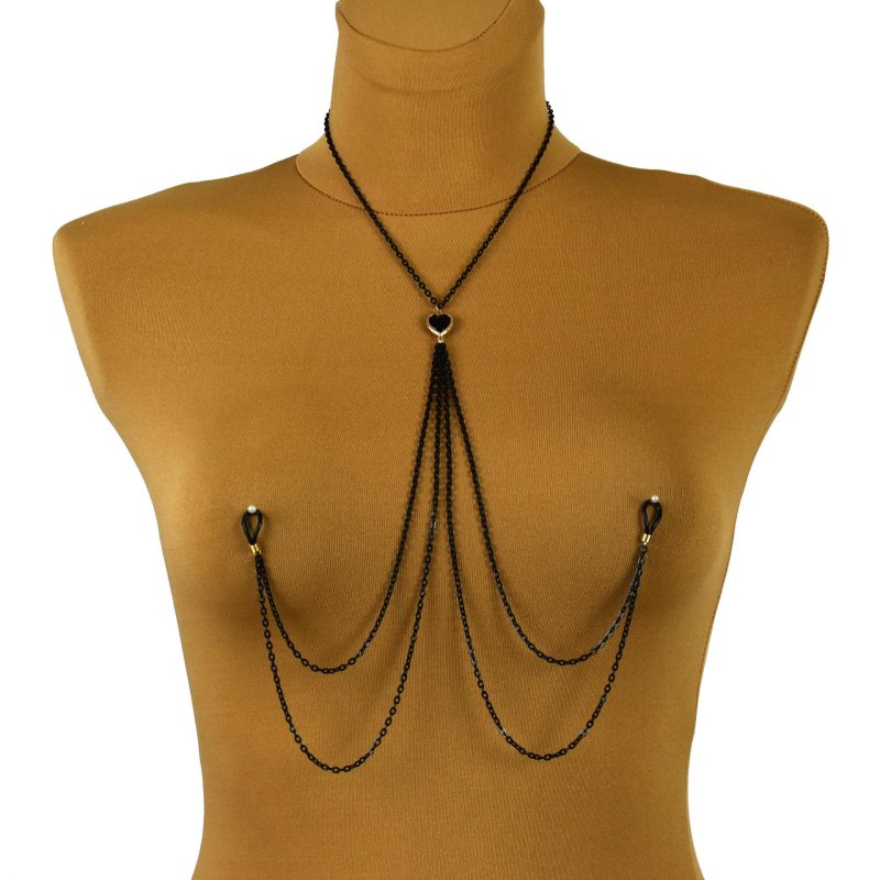 Chain for the whole body, Body chain, A chain on the chest