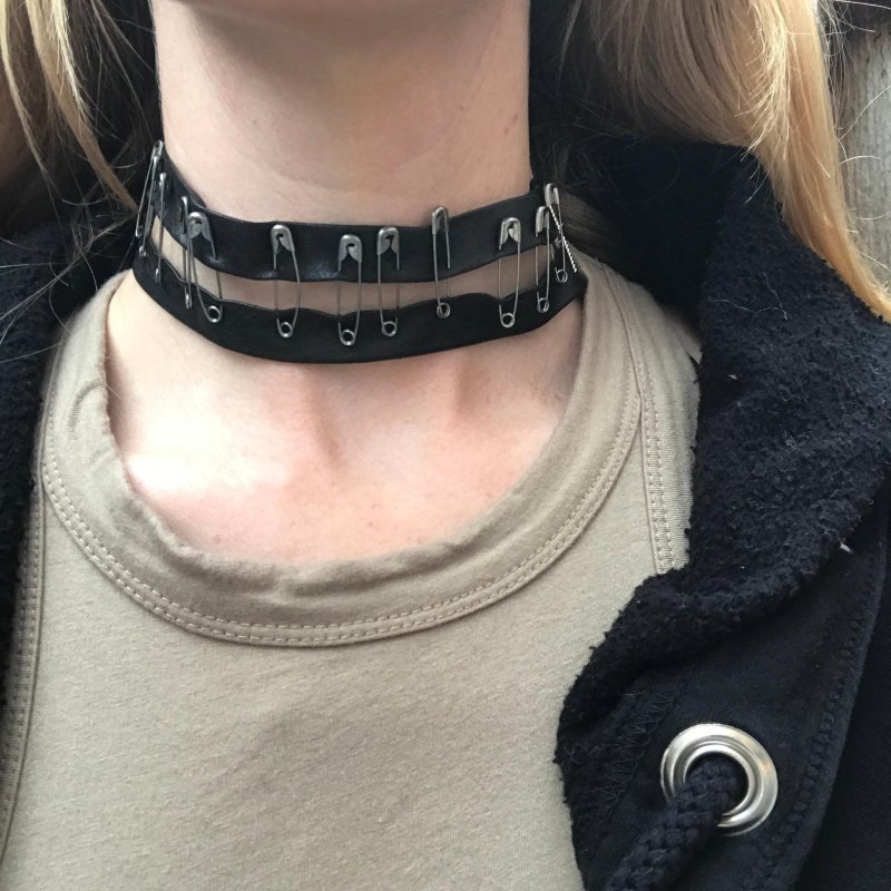 Choker Gothic leather, Female chocker, Choker in style