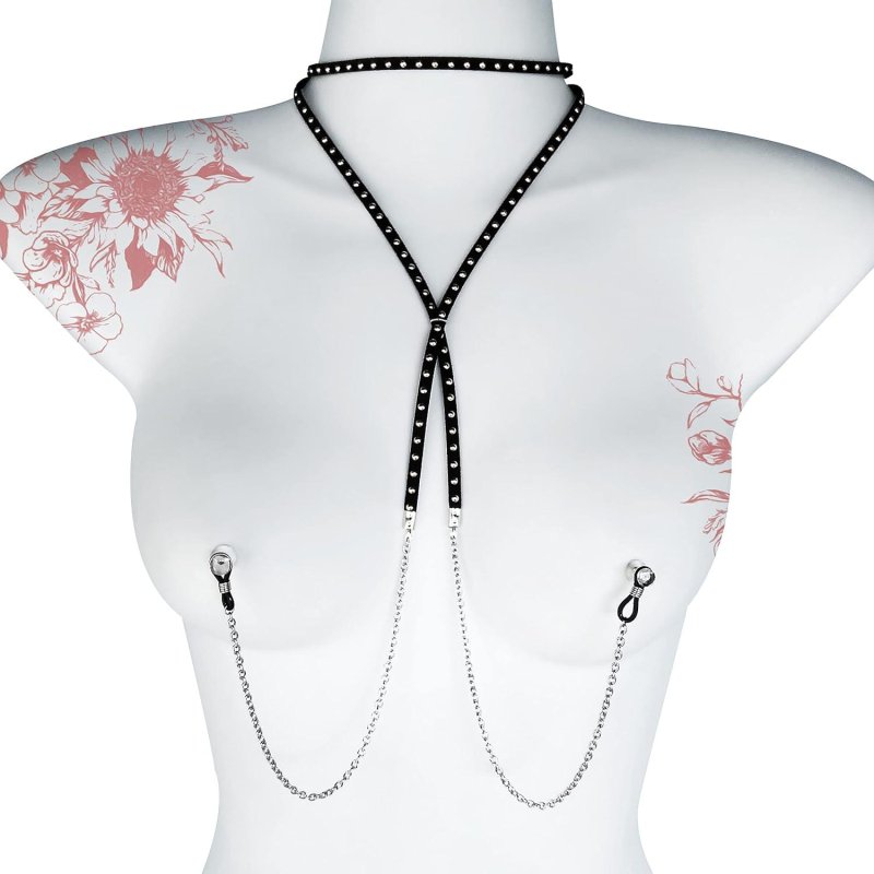 Nipple chain, A chain on the chest, A chain on the nipples
