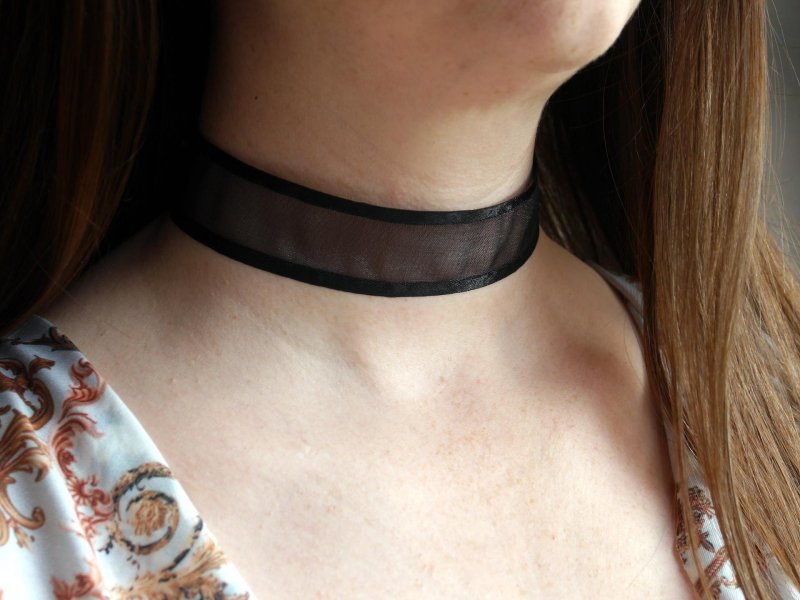 Choker Necklace, Koker necklace, Scraper with decoration