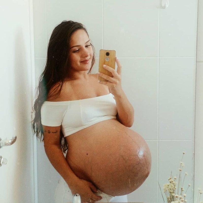 Naked pregnant double, The largest stomachs in pregnant women, A pregnant girl with big belly