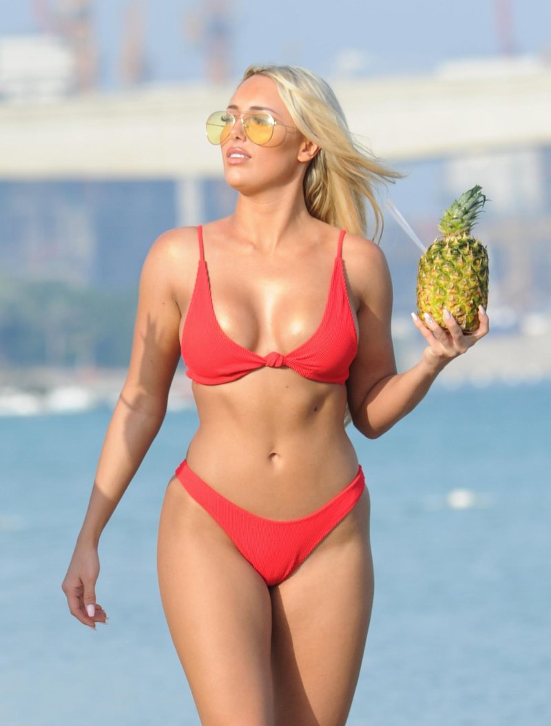 Emmber Turner, Aimber Turner, Amber Turner Bikini