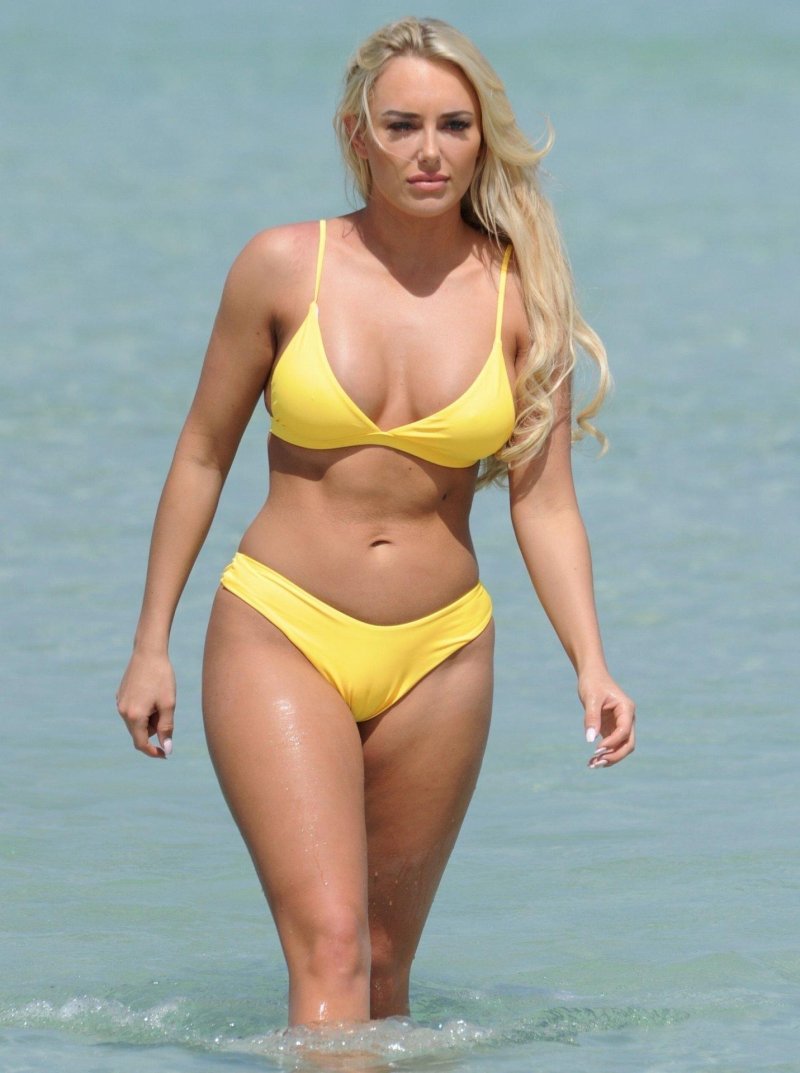 Emmber Turner, Amber Turner, Bikini