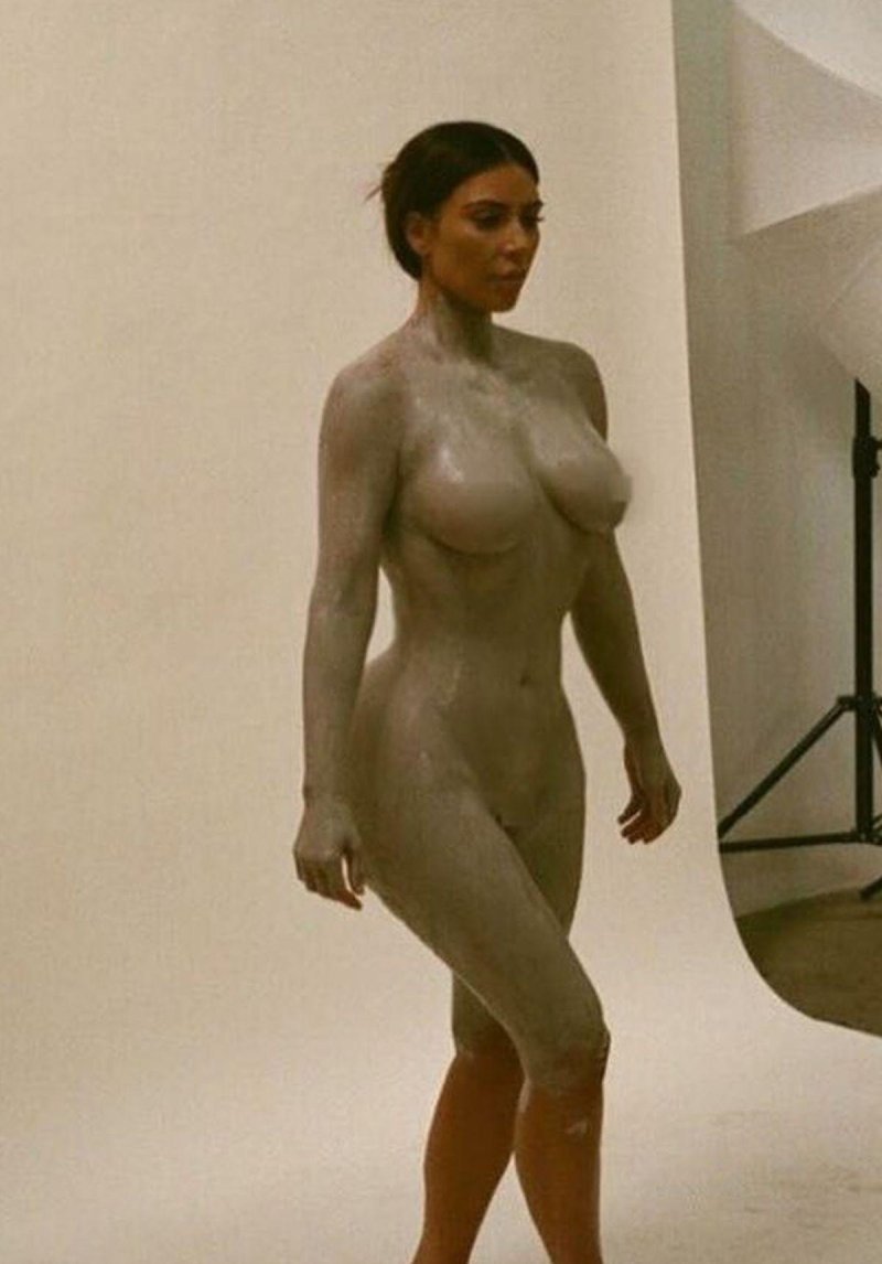 Naked boobs Kim Kardashian, Kim Kardashian boobs, Kimberly kardashian