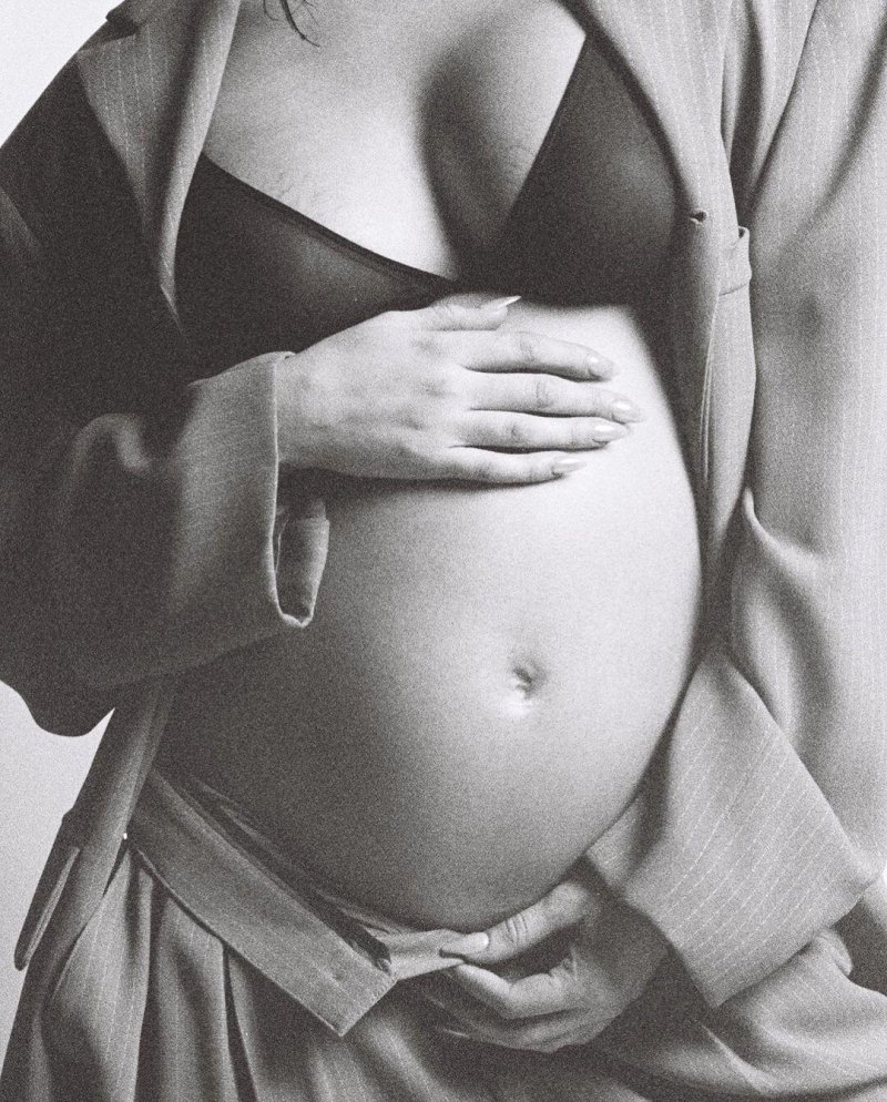 Pregnant photo shoots, Pregnant photo shoot, Pregnancy photo shoot