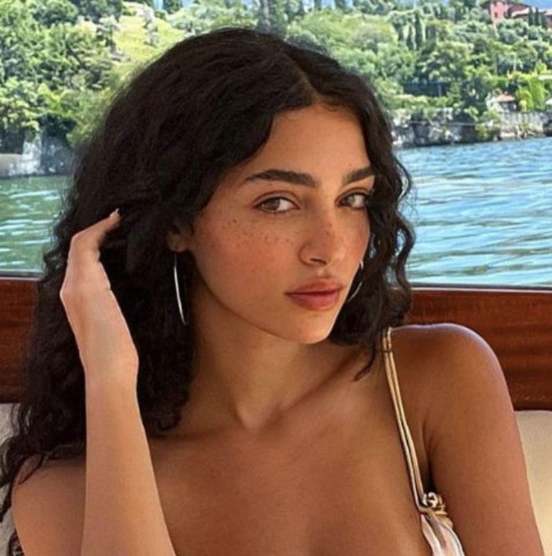 Raven lyn corneil, Spanish girl, Girl