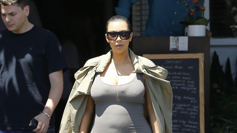 Pregnant Kim Kardashian, Kim kardashian pregnant, Kim Kardashian is pregnant