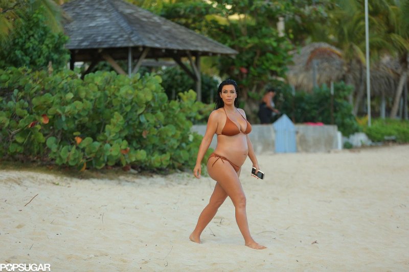 Pregnant Kim Kardashian, Kim Kardashian pregnant, Kim Kardashian in swimsuits