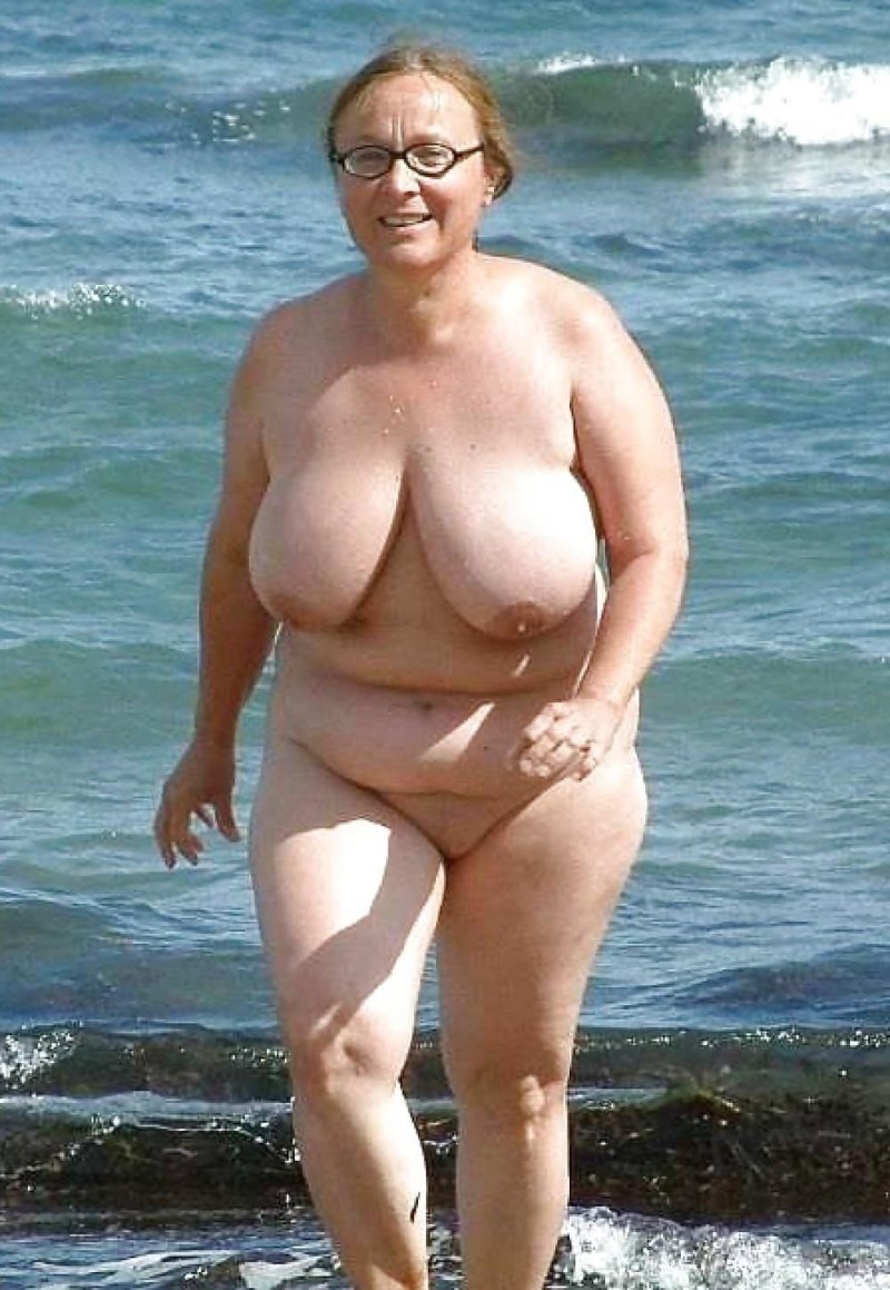 Naked thick women on the beach, Fat naked women on the beach, Huge tits old women on the beach