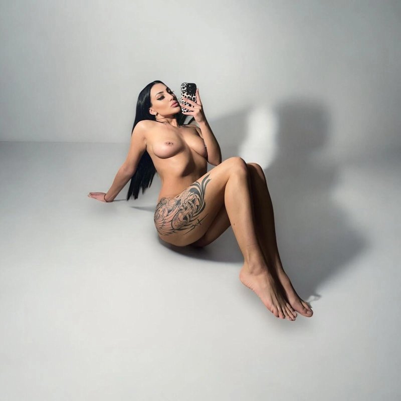 Valerie Cossett, Valerie Kosett drain, Erotic