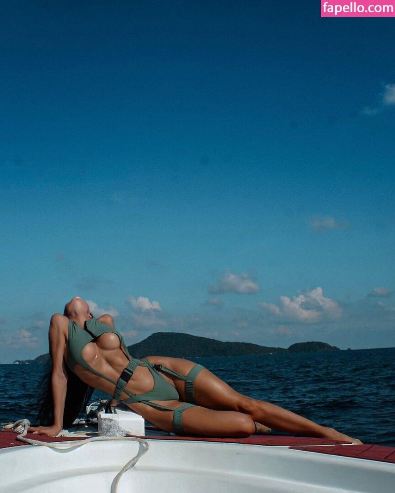 Aminova Inna porn, Beach photo shoot, Girl